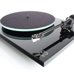 Rega Planar 2 Turntable with Premounted Carbon MM Cartridge (Gloss Black)