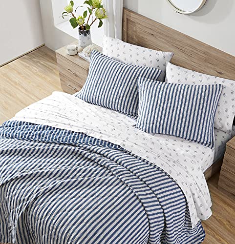 Stone Cottage - Queen Quilt Set, Super Soft Reversible Bedding with Matching Shams, Luxurious Room Essentials (Willow Way Indigo, Queen)