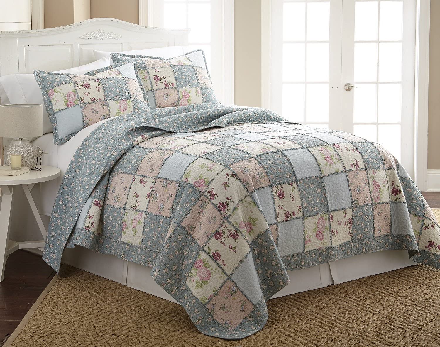 Chezmoi Collection Abbi 3-Piece Shabby Chic Bedding Queen Quilt Set Pre-Washed Cotton Floral Coverlet Bedspread Ruffled Patchwork Quilt Queen Size