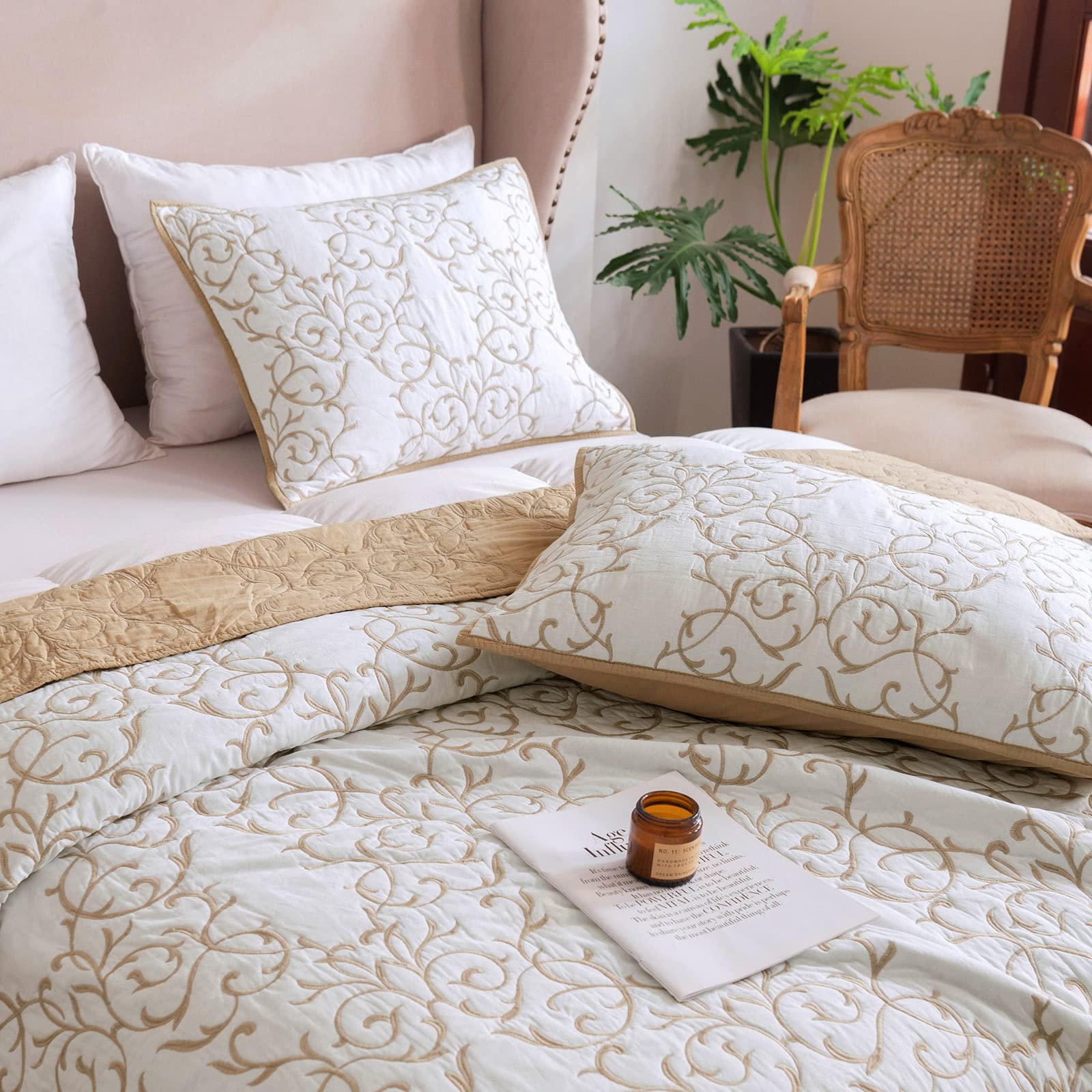 mixinni Reversible Soft Quilts 3-Piece Beige Embroidery Pattern Elegant Set with Embroidered Decorative Shams Soft Bedspread&Coverlet Set (Queen Size, Beige)