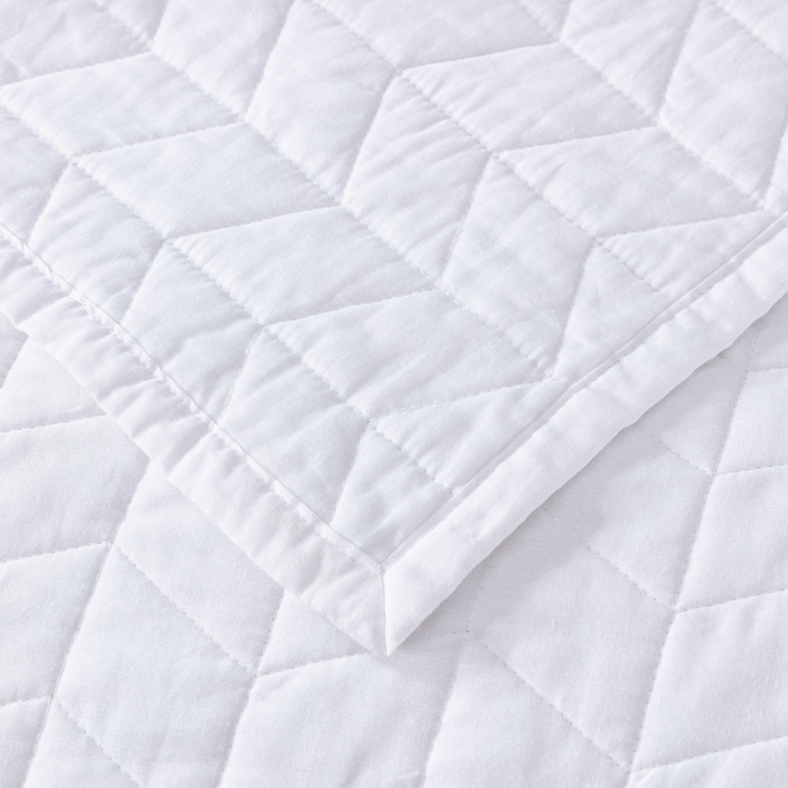 Chezmoi Collection Madrid 3-Piece Vintage Washed Solid Cotton Quilt and Shams Set (King, White)