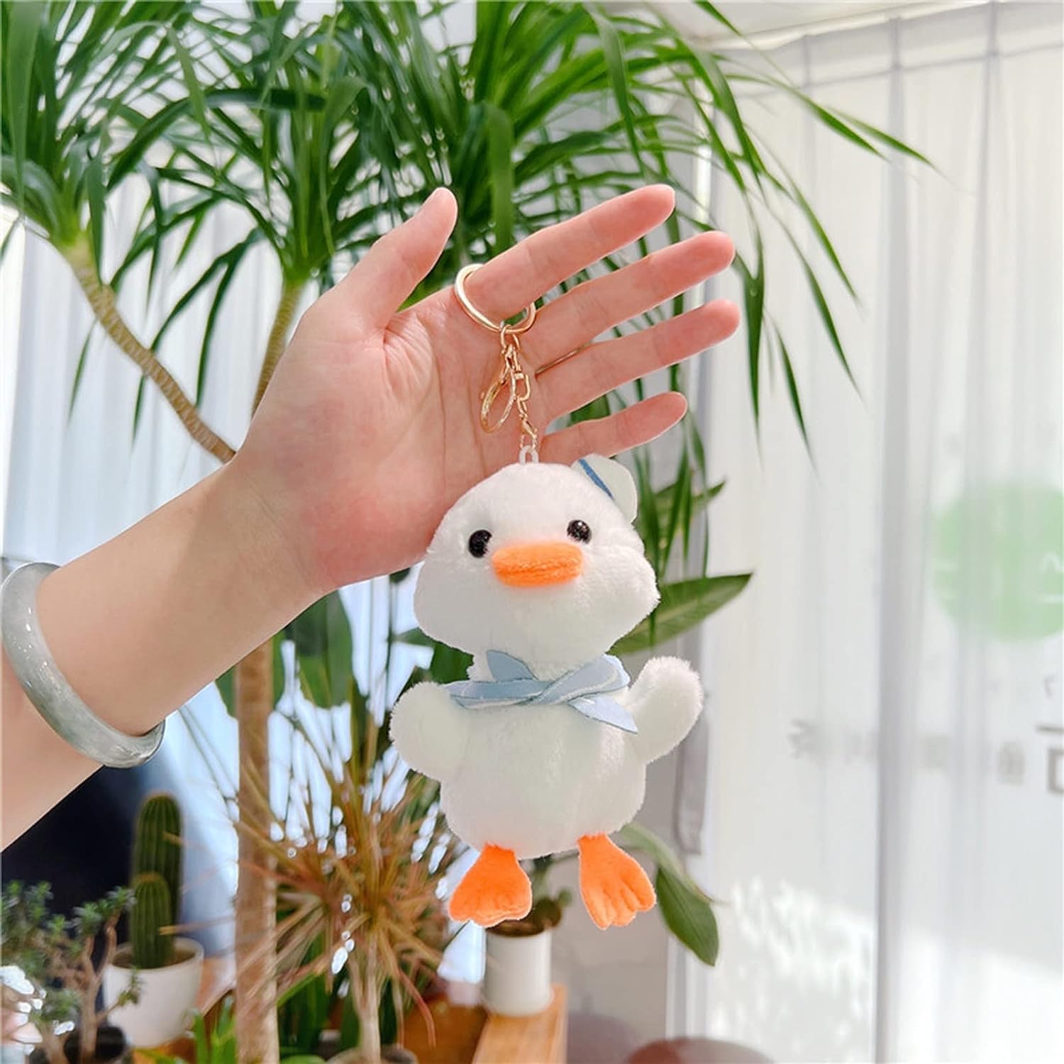 White 14cm Duck Plush Keychain,Soft Fully Filled Lovely Cartoon Animal Doll Hanging Ornament,Portable Stuffed Duck Doll Plush Key Backpack Pendant Kid Girl Gift Pendant Auto Decoration Auto Decoration