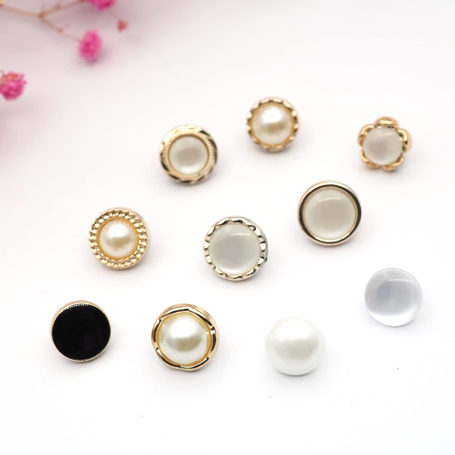 Wiosny 10 Stylish Resin Button Suits Sewing Button for Crafting, Sewing Replacement, Knitting Sweaters Handmade Crafts It's stored in a Plastic Box(11mm＆11.5mm＆12.5mm＆13mm,Black & White & Gold)