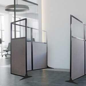 Versare Workstation Partition | Portable Wall Divider | Modern Office Cubicle | Free Standing Privacy Screen | Flexible Work Space | 66" x 70" W/Window, Cloud Gray Fabric Panels