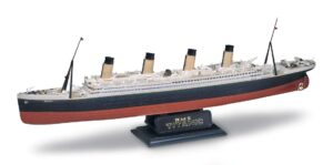 revell 85-0445 1/570 rms titanic plastic model kit, 18.6 x 1.9 x 3.7-inch