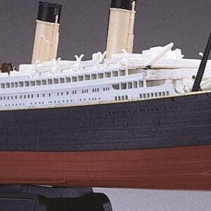 Revell 85-0445 1/570 RMS Titanic Plastic Model Kit, 18.6 x 1.9 x 3.7-Inch