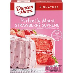 duncan hines signature perfectly moist strawberry supreme naturally flavored cake mix 15.25 ounce