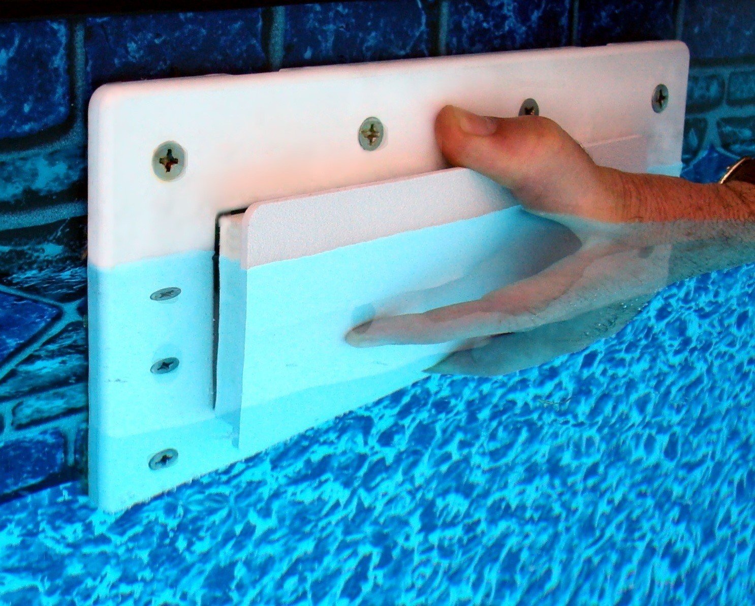 Skimmer Plug SimPoolTech Winterizing for Above-Ground Pool (5 7/8" W x 5 5/8" H)