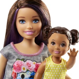 Barbie Skipper Babysitters Inc 2 Dolls & Accessories, Set with Brunette Skipper Doll, Small Doll & Bouncy Stroller (Amazon Exclusive)