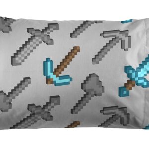 Jay Franco Minecraft Isometric 4 Piece Twin Bed Set - includes Comforter & Sheet Set - Bedding Features Creeper - Super Soft Fade Resistant Polyester - (Official Minecraft Product)