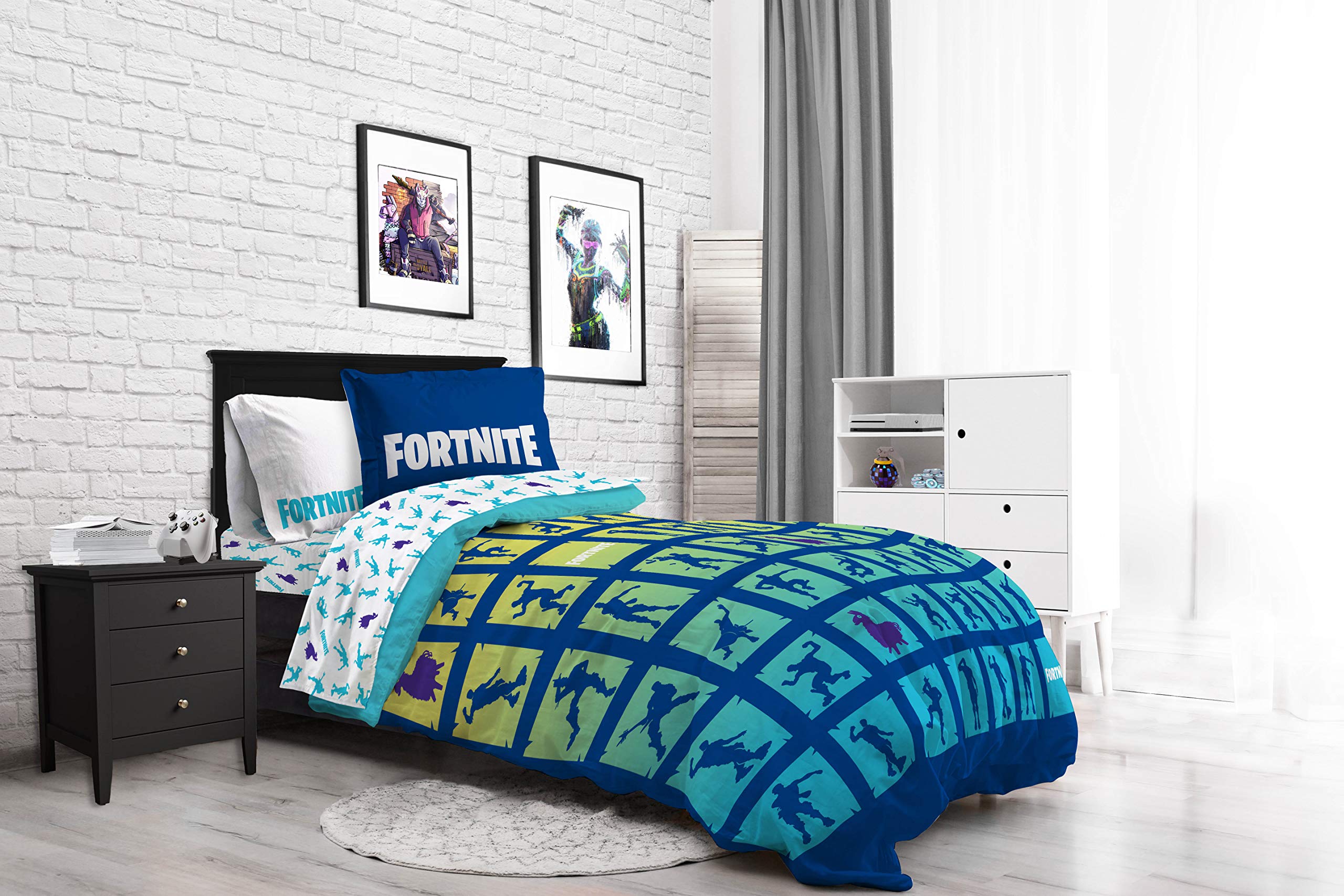 Jay Franco Fortnite Boogie Bomb 7 Piece Full Bed Set - includes Reversible Comforter & Sheet Set - Super Soft Fade Resistant Microfiber Bedding (Official Fortnite Product)