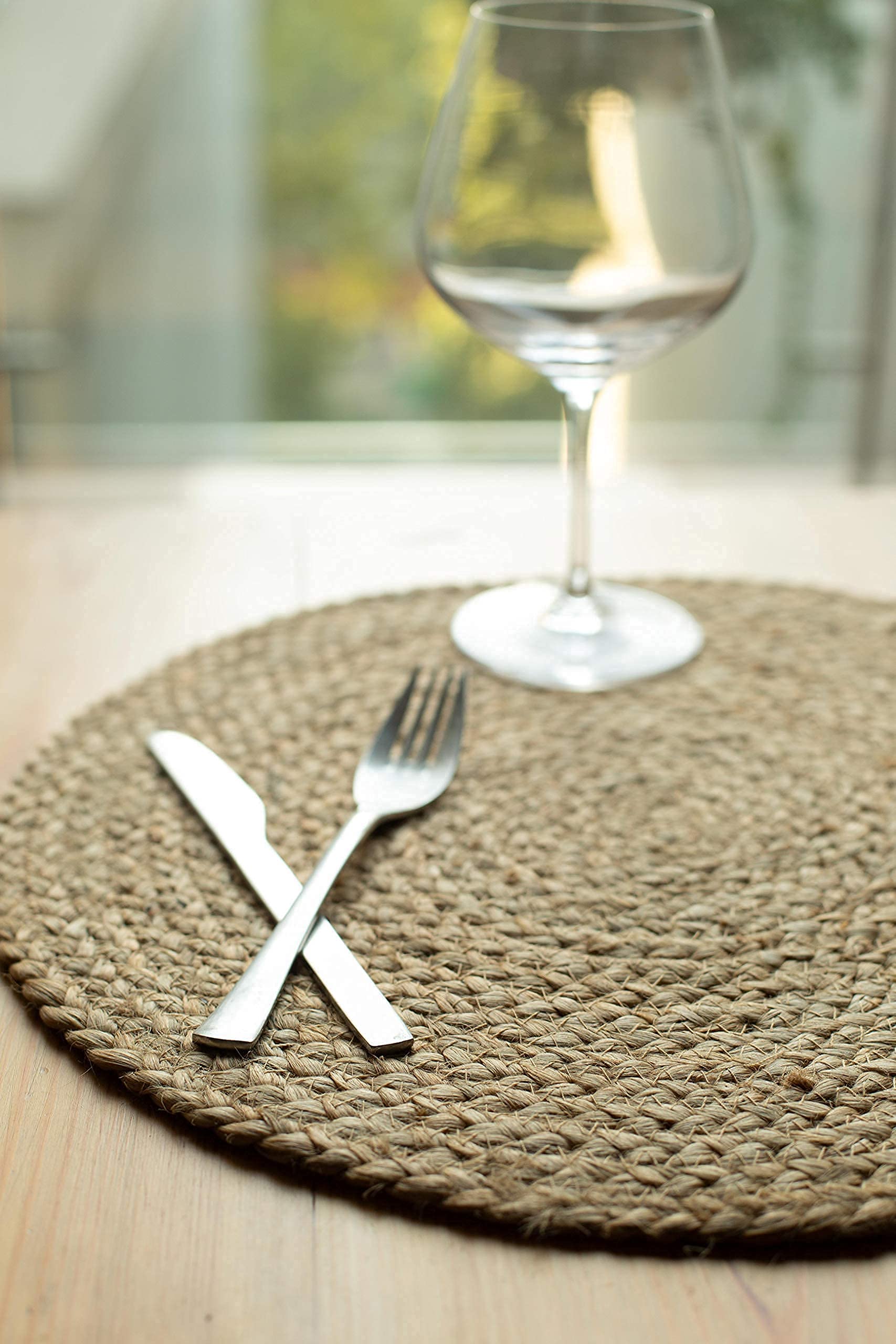 CHARDIN HOME Round Woven Jute Braided Set of 4 PLACEMATS | 15 inch ROUND Farmhouse Table mats | All Natural Jute for