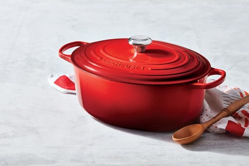 Le Creuset Enameled Cast Iron Signature Oval Dutch Oven, 9.5 qt., Meringue