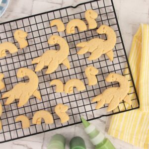 Set of 2 Loch Ness cookie cutters (Designs: Loch Ness and 3-piece Lochness), 2 pieces - Bakerlogy