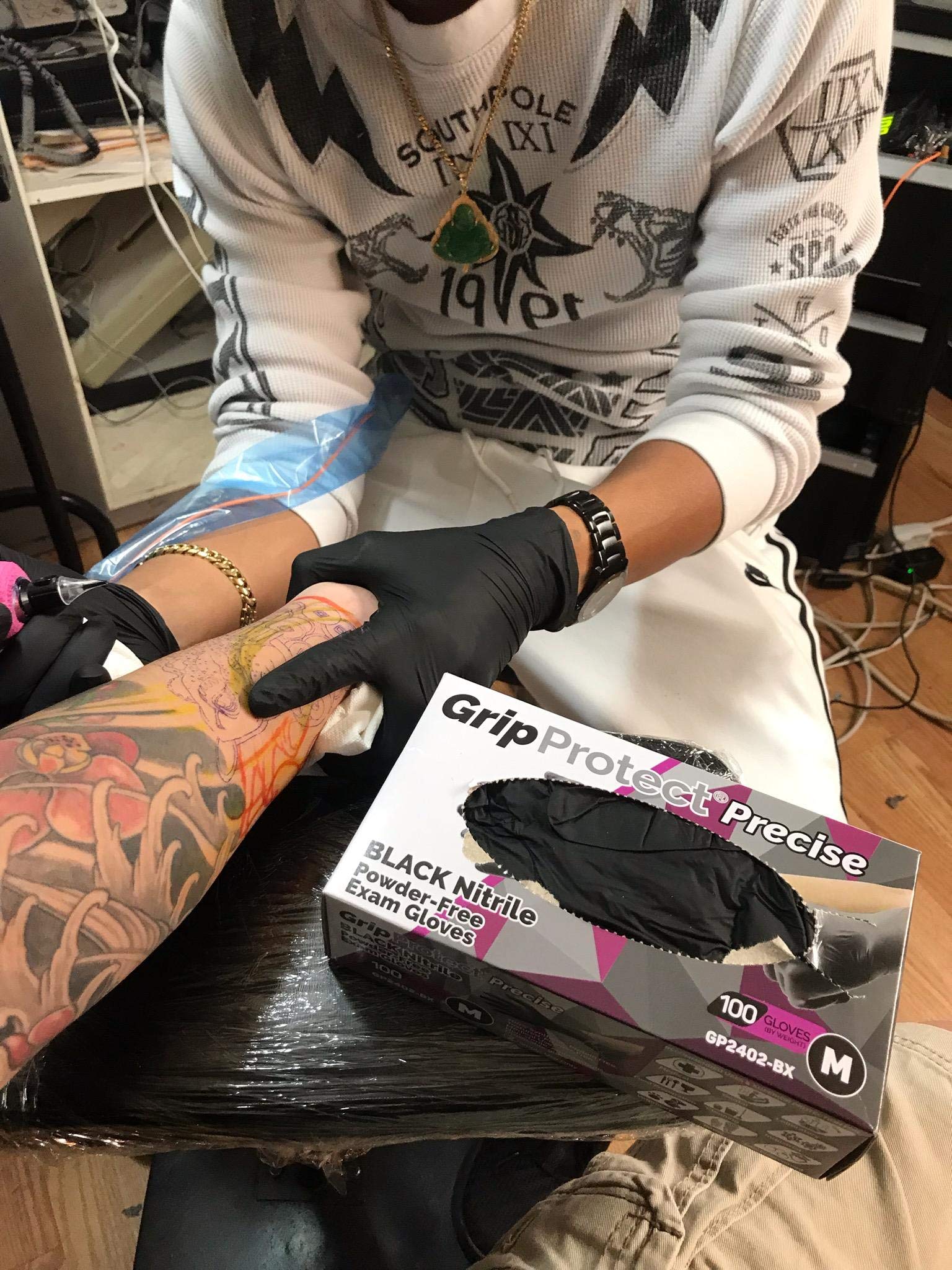 GripProtect® Precise Black Nitrile Exam Gloves | 4 Mil | Chemo-Rated | Food, Home, Hospital, Law Enforcement, Tattoo | (Small, 100)