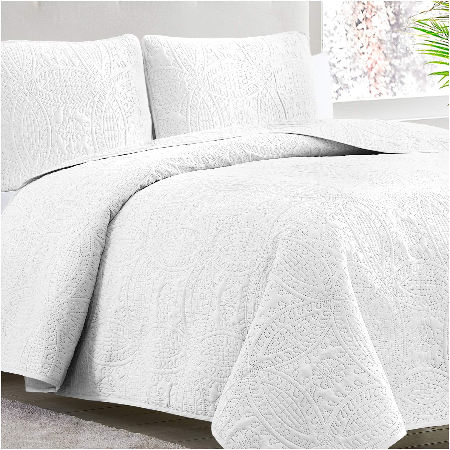 Mellanni Full/Queen Bedspread Coverlet Set - Bedding Cover with Shams - Ultrasonic Quilting Technology - 3 Piece Oversized Quilt Set - Bedspreads & Coverlets (Full/Queen, White)