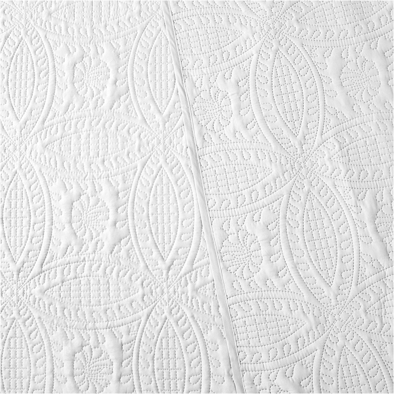 Mellanni Full/Queen Bedspread Coverlet Set - Bedding Cover with Shams - Ultrasonic Quilting Technology - 3 Piece Oversized Quilt Set - Bedspreads & Coverlets (Full/Queen, White)