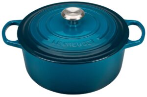 le creuset enameled cast iron signature round dutch oven, 5.5 qt., deep teal