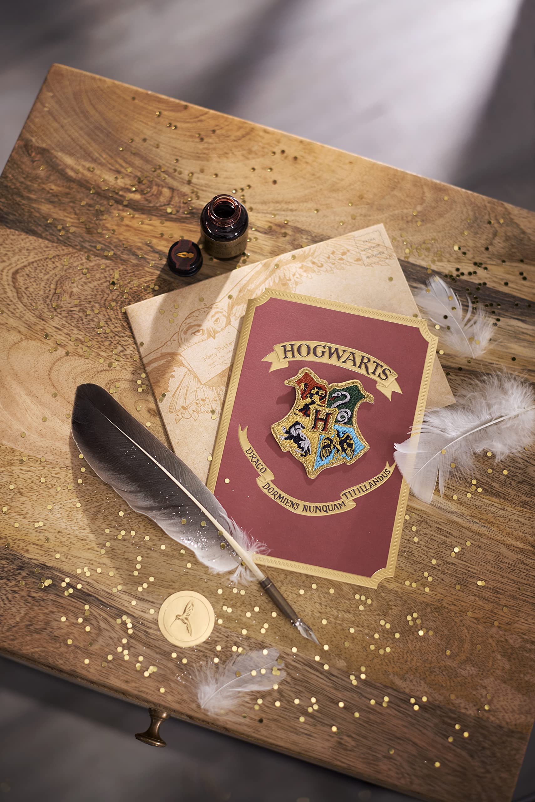 Papyrus Harry Potter Blank Card (Hogwarts Patch)