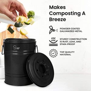 Chef's Star Countertop Compost Bin for Kitchen, Indoor Compost Bin for Kitchen Counter, Small Composter for Kitchen Counter, with Charcoal Filter, Airtight Lid, 0.8 Gallon Compost Pail, Black