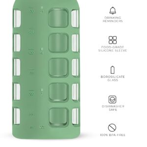 purifyou Premium 40/32 / 22/12 oz Glass Water Bottles with Volume & Times to Drink, Silicone Sleeve & Stainless Steel Lid Insert, Reusable Bottle for Fridge Water, Milk, Juice (22oz Shale Green)