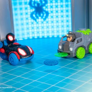 Marvel Spidey and his Amazing Friends Little Vehicle 2-Pack - 5” Disc Dashers Featuring Miles Morales Vs Rhino - Amazon Exclusive