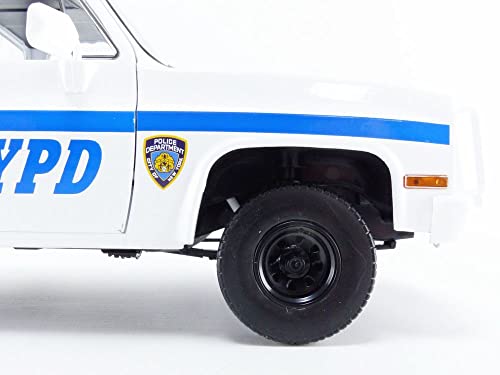 Greenlight 13561 NYPD 1984 CUCV M1008 - New York City Police Department (NYPD) 1:18 Scale