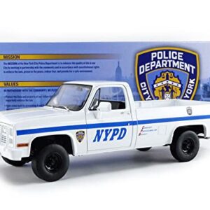 Greenlight 13561 NYPD 1984 CUCV M1008 - New York City Police Department (NYPD) 1:18 Scale