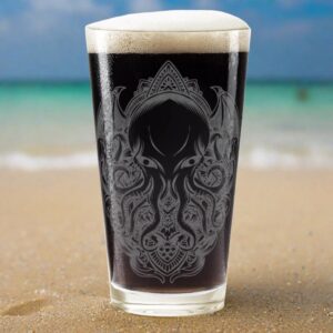 CTHULHU Engraved Beer Pint Glass | Wings & Fire Design | Lovecraftian Monster Gift & Decor!