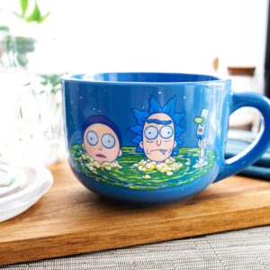 Silver Buffalo Rick and Morty Ceramic Soup Mug with a Vented Plastic Lid, 24 Ounces