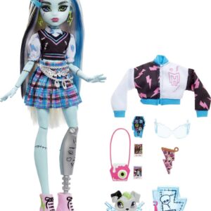 Monster High Doll, Frankie Stein with Blue & Black Streaked Hair in Signature Look with Fashion Accessories & Pet Dog Watzie