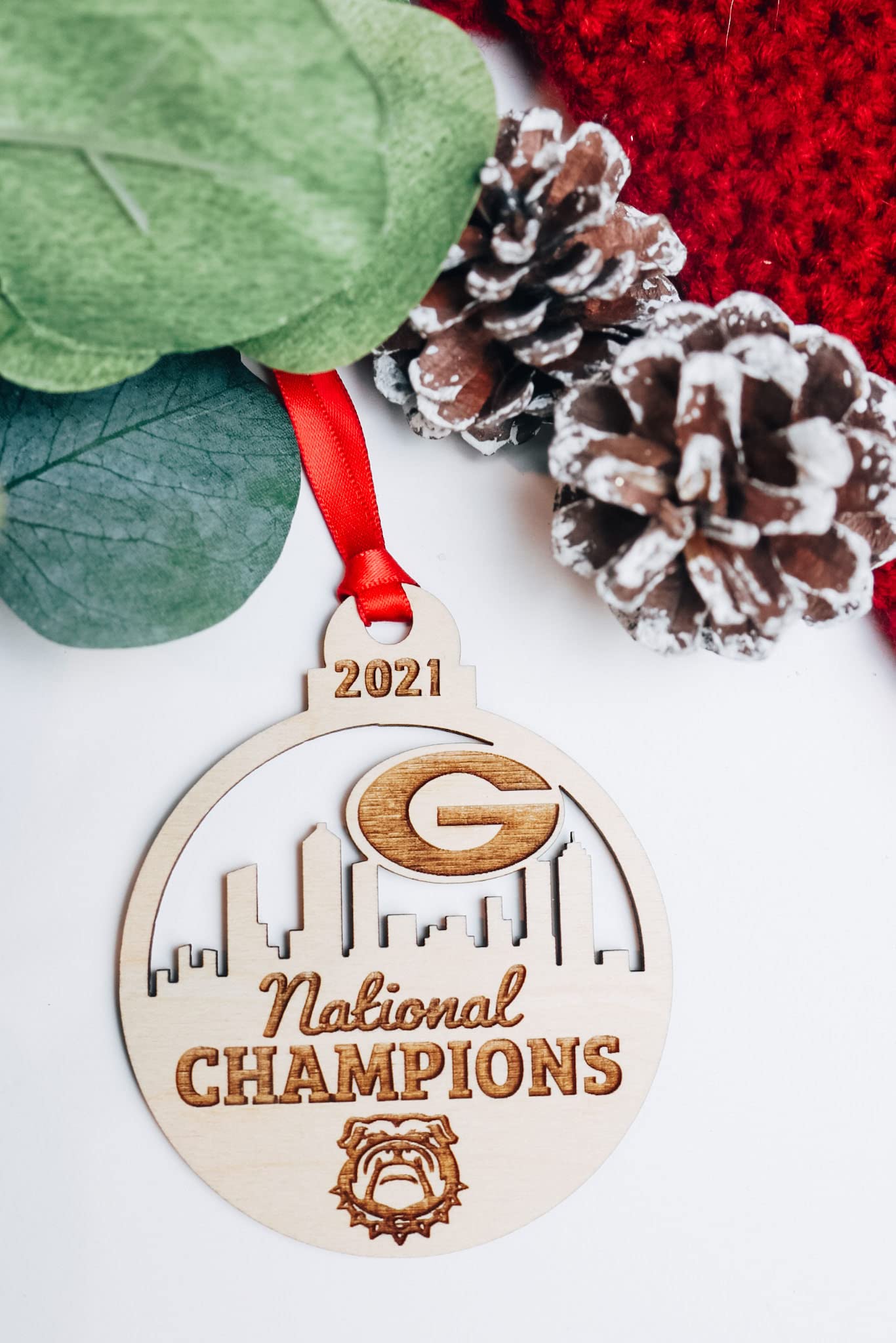 Georgia B U L L D O G S 2021 CFB National Champions SKYLINE Christmas Ornament Christmas Tree Decor Wood Engraved Ornament