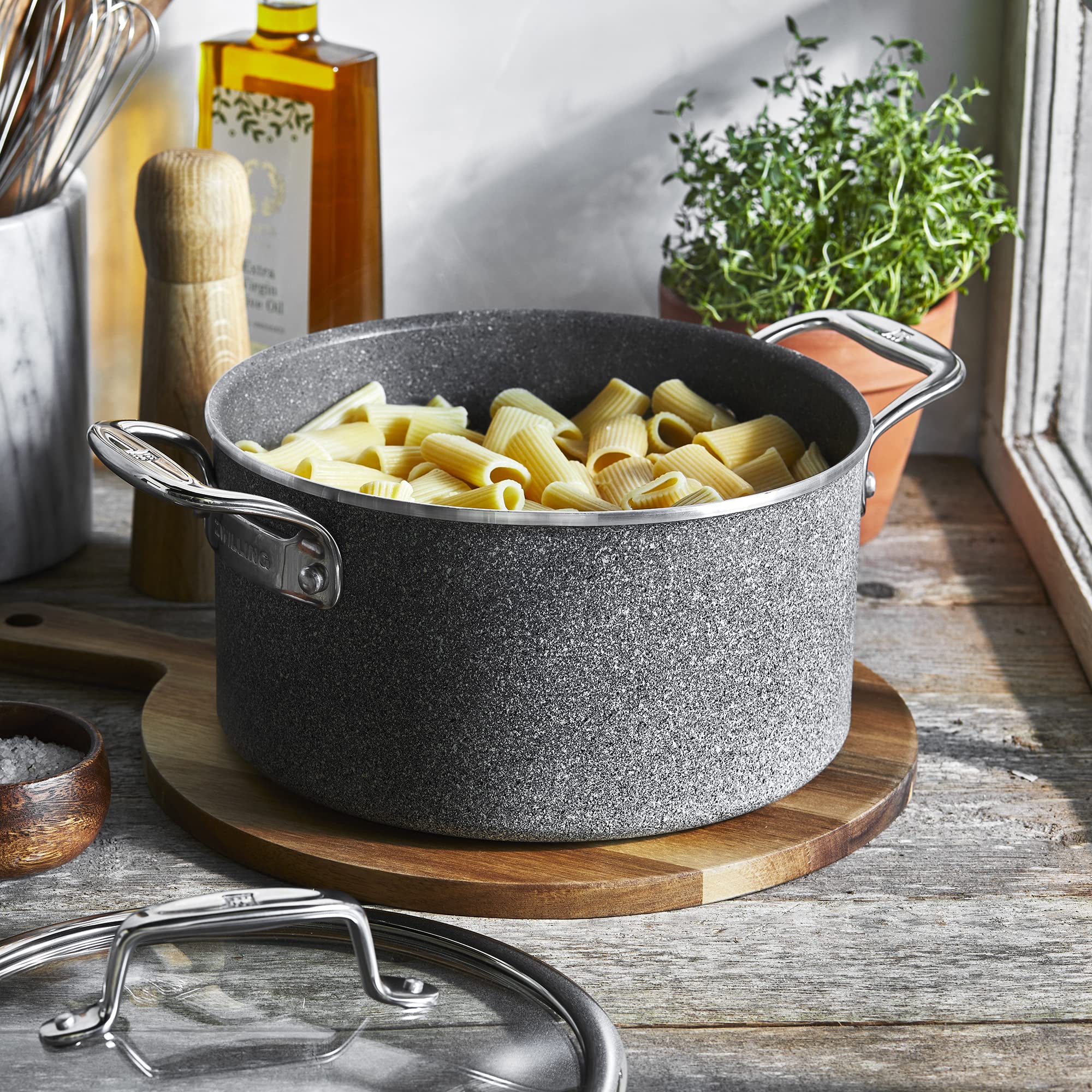 ZWILLING Vitale 6-qt Nonstick Dutch Oven with Lid, Aluminum, Scratch Resistant, Made in Italy, Gray