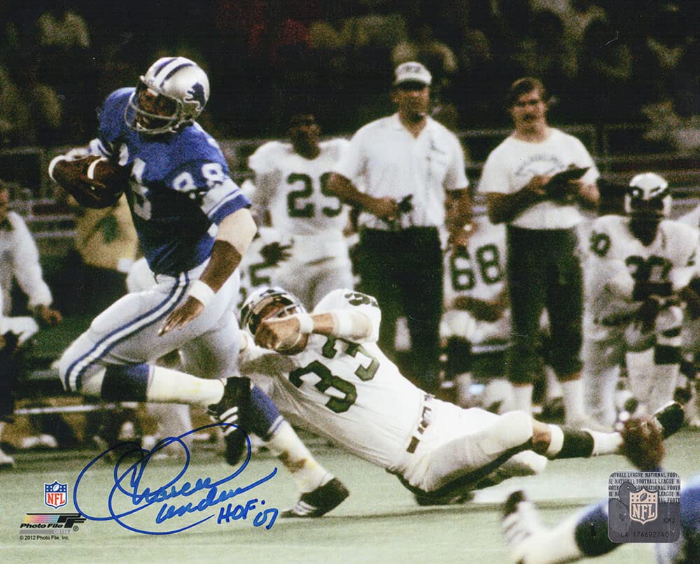 Charlie Sanders Signed Lions Running With Football Action 8x10 Photo w/HOF'07