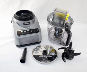 ninja bn600 professional plus food processor, 850 watts, 3 functions for chopping, slicing & dough with 9-cup processor bowl, 3 blades, food chute & pusher, silver