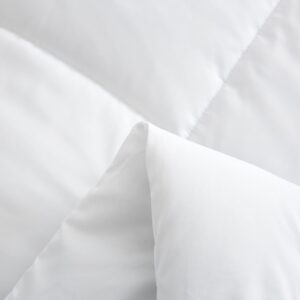 BedTreat Down Alternative Comforter with Corner Tabs - Summer Quilted Light Weight Twin Size 140 GSM White Comforter, Machine Washable Microfiber Bedding