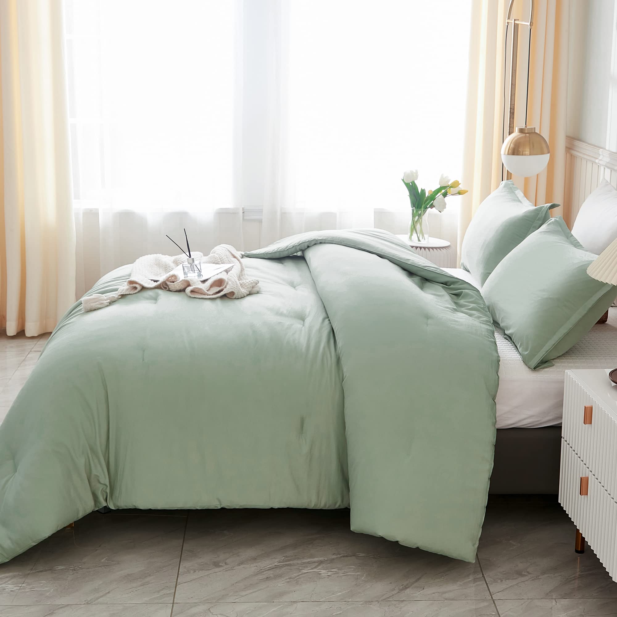 Litanika King Size Comforter Set Sage Green, 3 Pieces Lightweight Solid Bedding Comforters Sets, All Season Fluffy Down Alternative Comforter Bed Set Quilt Blanket