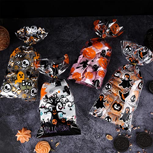 VARACL 100 Pieces Halloween Cellophane Bags, Halloween Clear Plastic Treat Bags Candy Cookies Goody Bags with Twist Ties for Halloween Party Favor Supplies