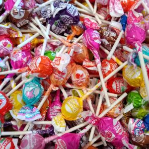 Mini Pops - 2 lbs of Delicious Bulk Candy Assorted Lollipops