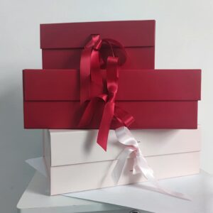 REECAGO Red Gift Box 10.5X7.5X3.4Inch with Magnetic Lid and Silk Ribbon for Christmas Presents Wrapping Gifts Presents Birthdays, Wedding, Holidays, Anniversaries Gift Packaging