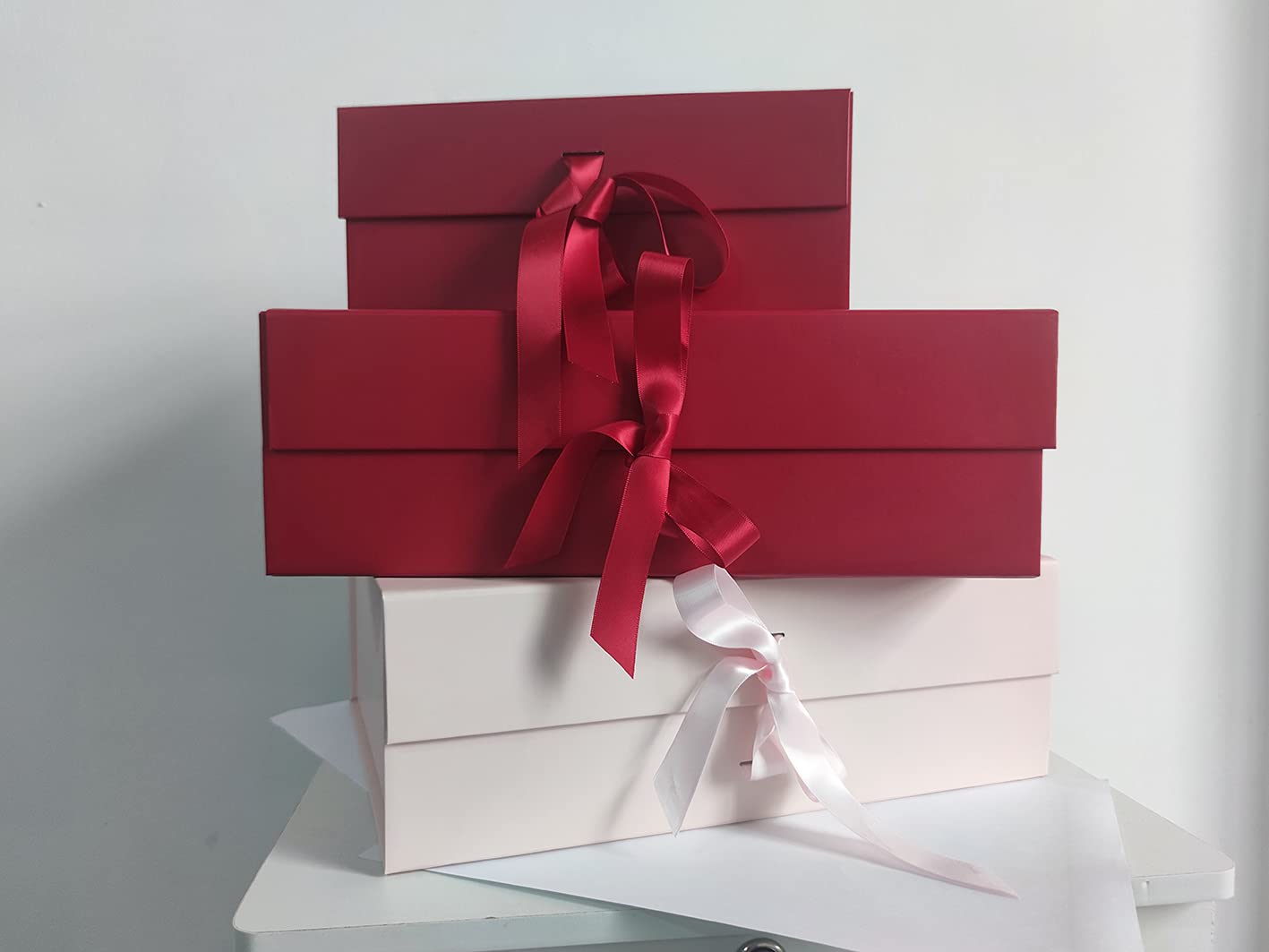 REECAGO Red Gift Box 10.5X7.5X3.4Inch with Magnetic Lid and Silk Ribbon for Christmas Presents Wrapping Gifts Presents Birthdays, Wedding, Holidays, Anniversaries Gift Packaging