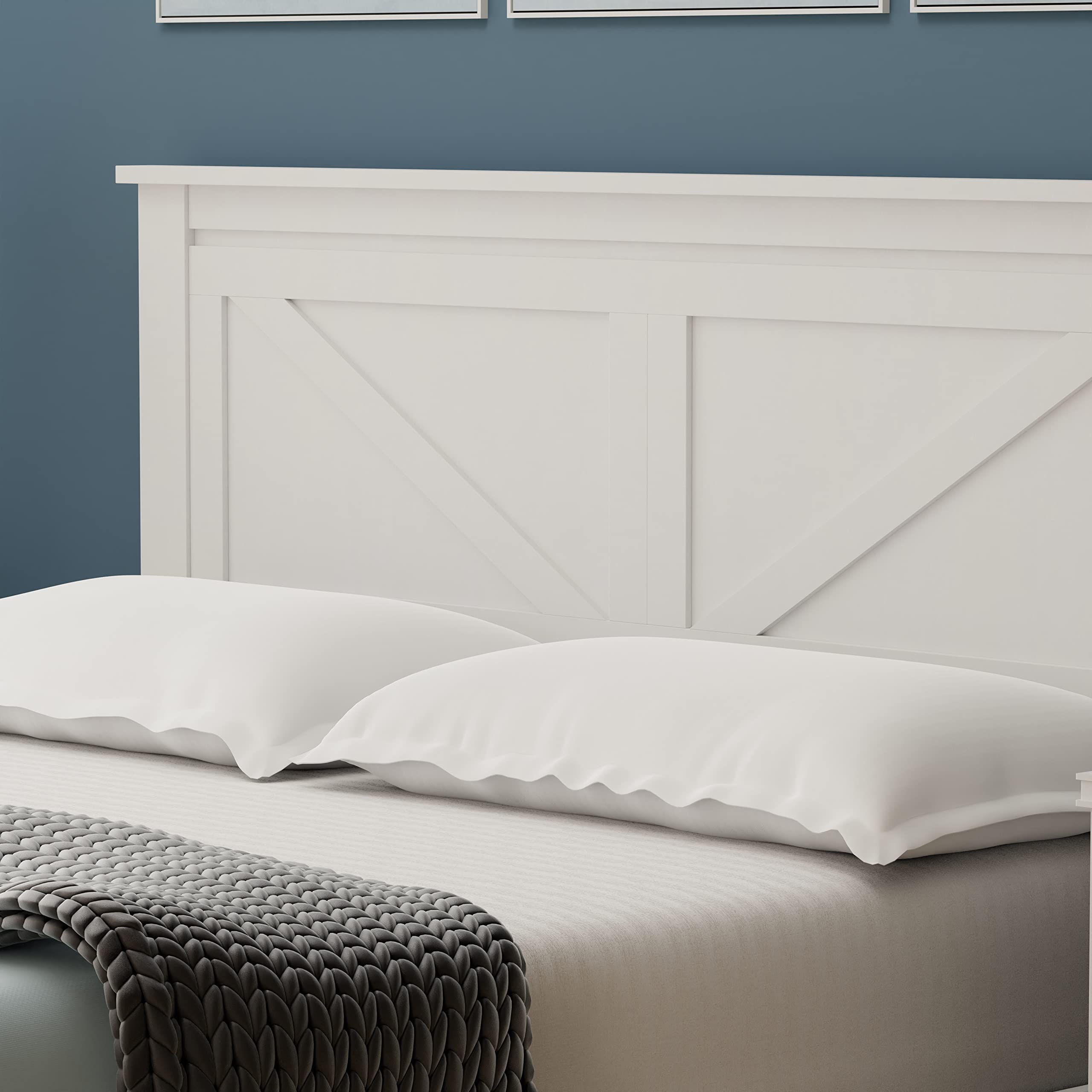 Glenwillow Home Farmhouse Solid Wood Platform Bed in Queen - Gloss White