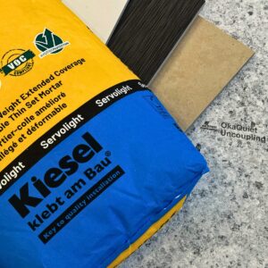 Kiesel Servolight Grey Acrylic Polymer Modified Thinset Mortar 33 lbs Bag Cement-Based Highly Flexible Self-Curring with Extended Coverage for Flooring Underlayment and Ceramic Tiles