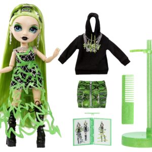 Rainbow High Fantastic Fashion Jade Hunter - Green 11” Fashion Doll and Playset with 2 Complete Doll Outfits, and Fashion Play Accessories, Great Gift for Kids 4-12 Years Old