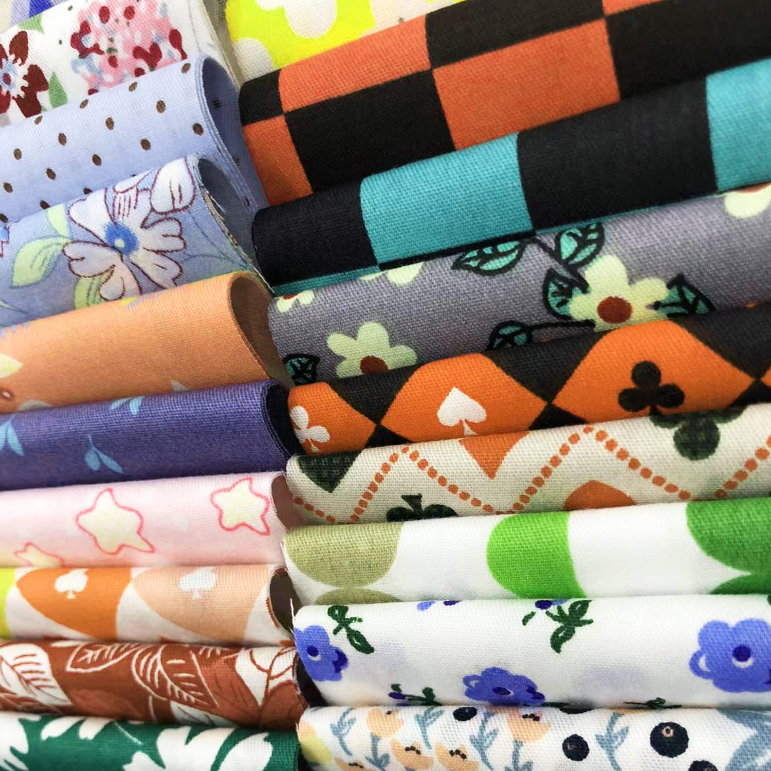 180pcs Sewing Fabric,Scrap Quilts Fabric,Fat Quarters Fabric Bundles,Vintage Fabric Squares,Araniozb Cotton Fabric Squares Bundles,Fabric Squares 4" x 4"(10cm x 10cm)