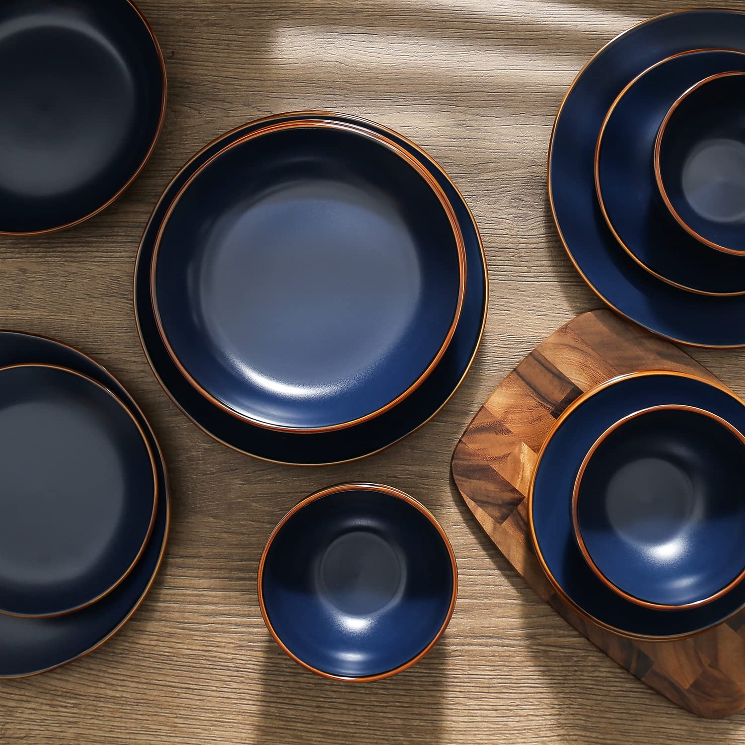 Stone Lain Brasa Modern Stoneware 16 Piece Dinnerware Sets, Plates and bowls Sets, Dish Set for 4, Blue