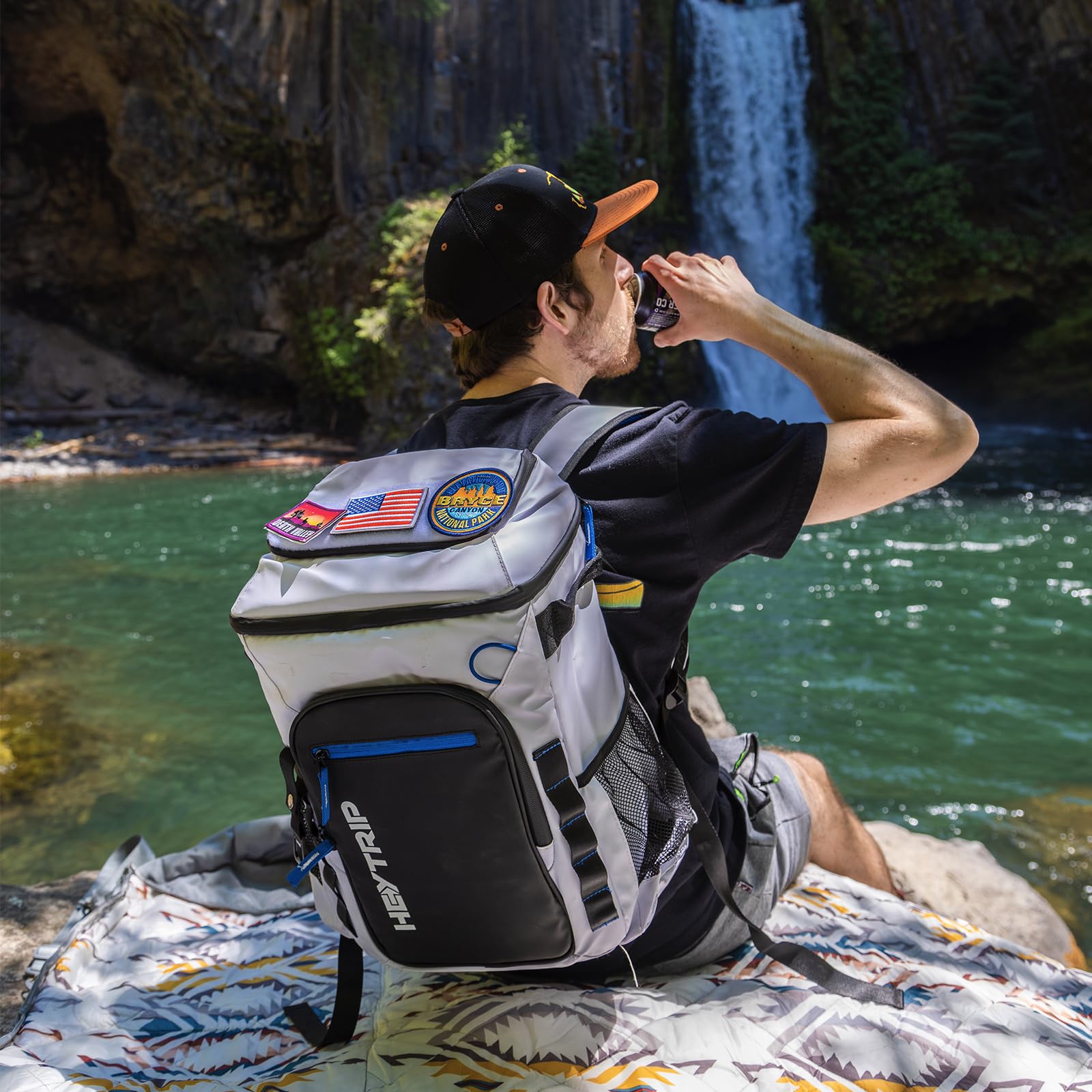 Heytrip Cooler Backpack 36 Cans Insulated Cooler Bag with Sternum Strap, Keep Freeze for 20 Hours, Waterproof & Leak-Proof Cooler with Multi-Compartments(White)