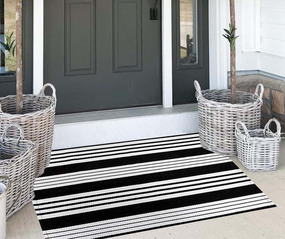 BUAGETUP Black and White Layered Doormat,27.5x43.3inch Striped Outdoor Rug Hand Woven Cotton Indoor Outdoor Rug for Porch Layered