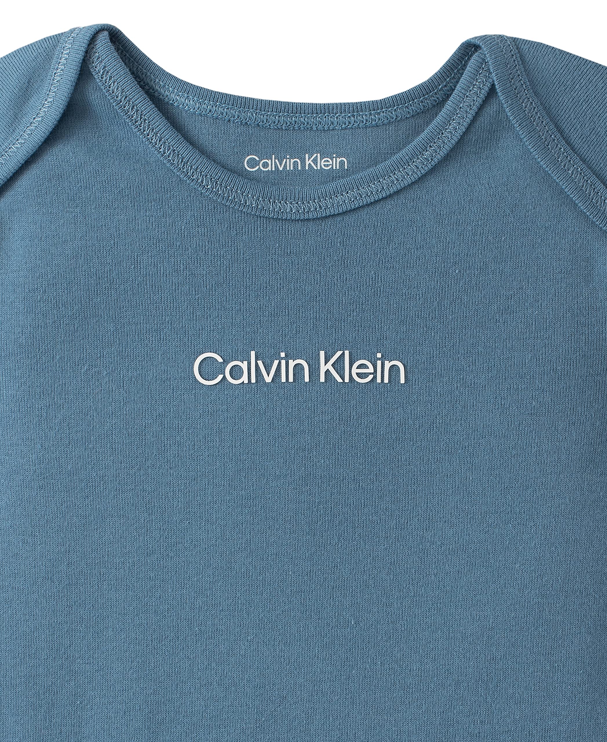 Calvin Klein Organic Baby Boys Essentials 4-Piece Set with Long Sleeve Tee & Pants, Ultra-Soft Beanie & Socks Included, Coronet Blue