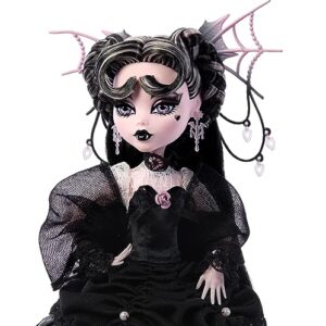 Monster High Draculaura Doll, Vampire Heart in Extravagant Black Ballgown with Elegant Headpiece & Accessories